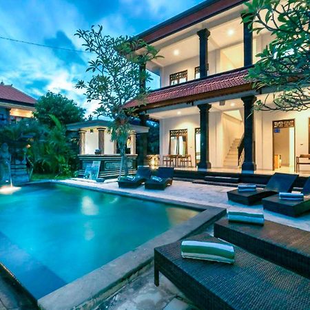 Esty House Hotel Ubud Eksteriør billede