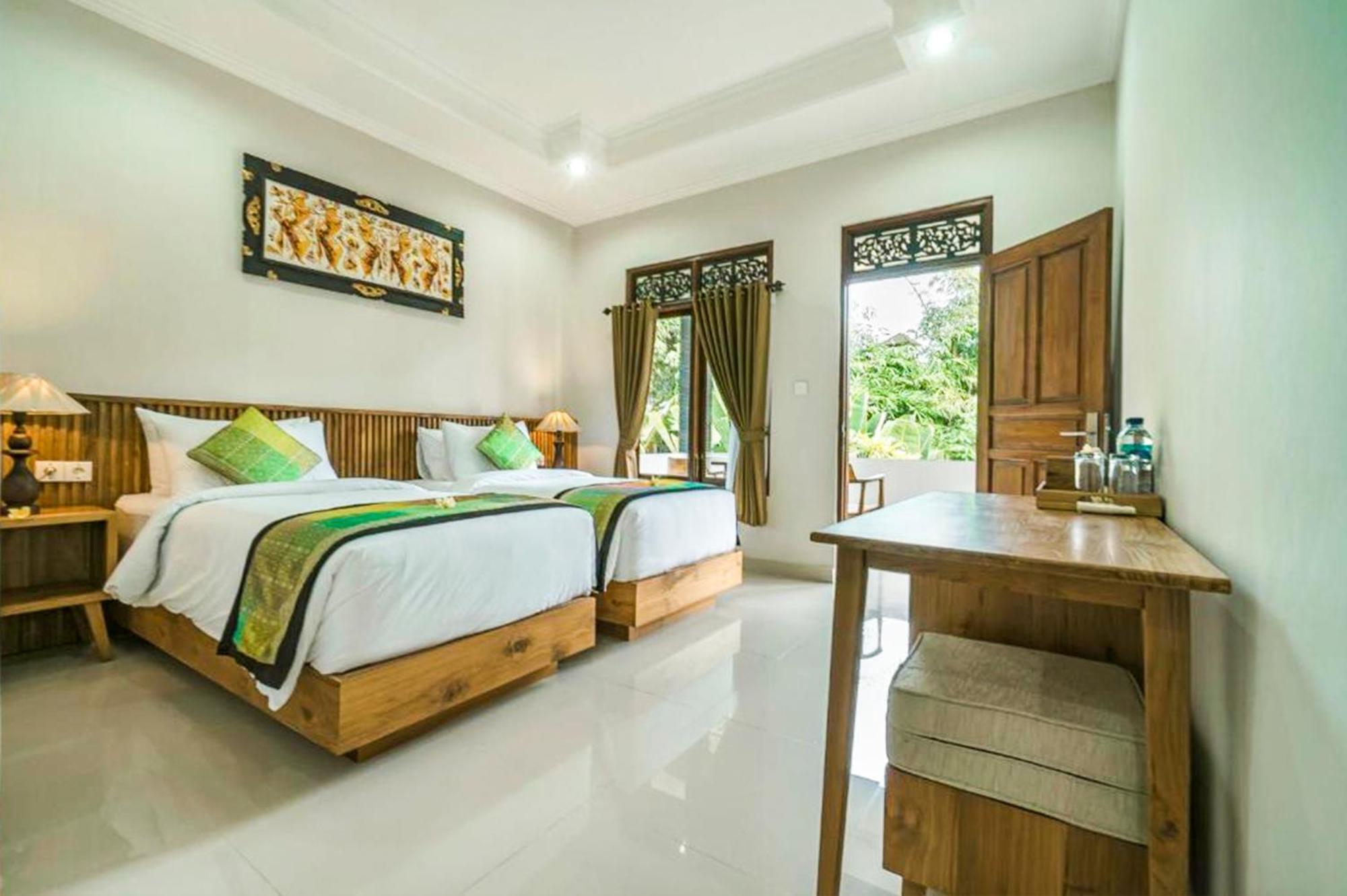 Esty House Hotel Ubud Eksteriør billede