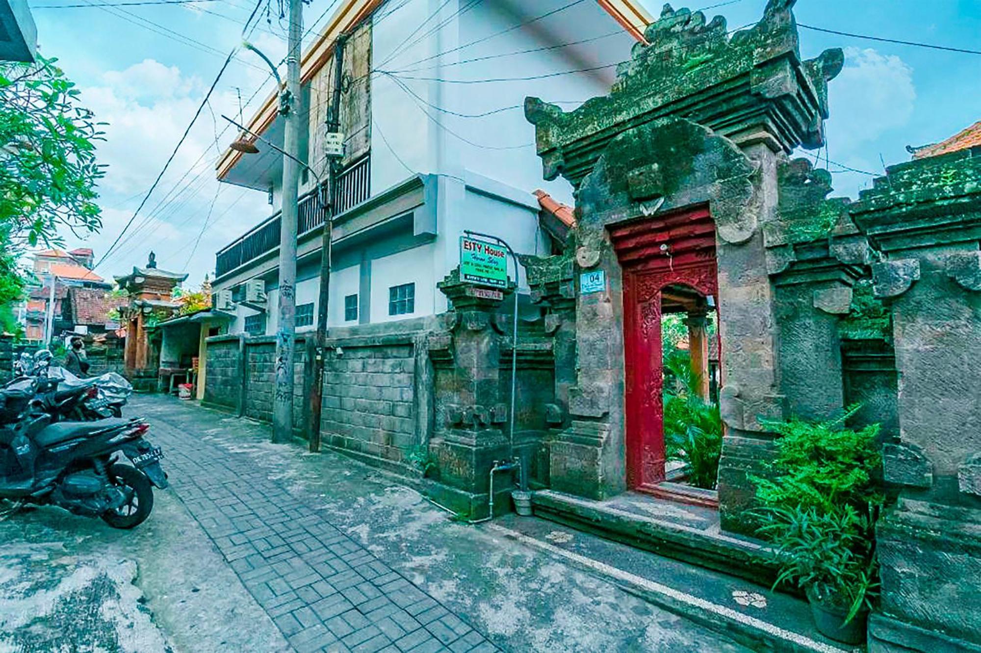 Esty House Hotel Ubud Eksteriør billede