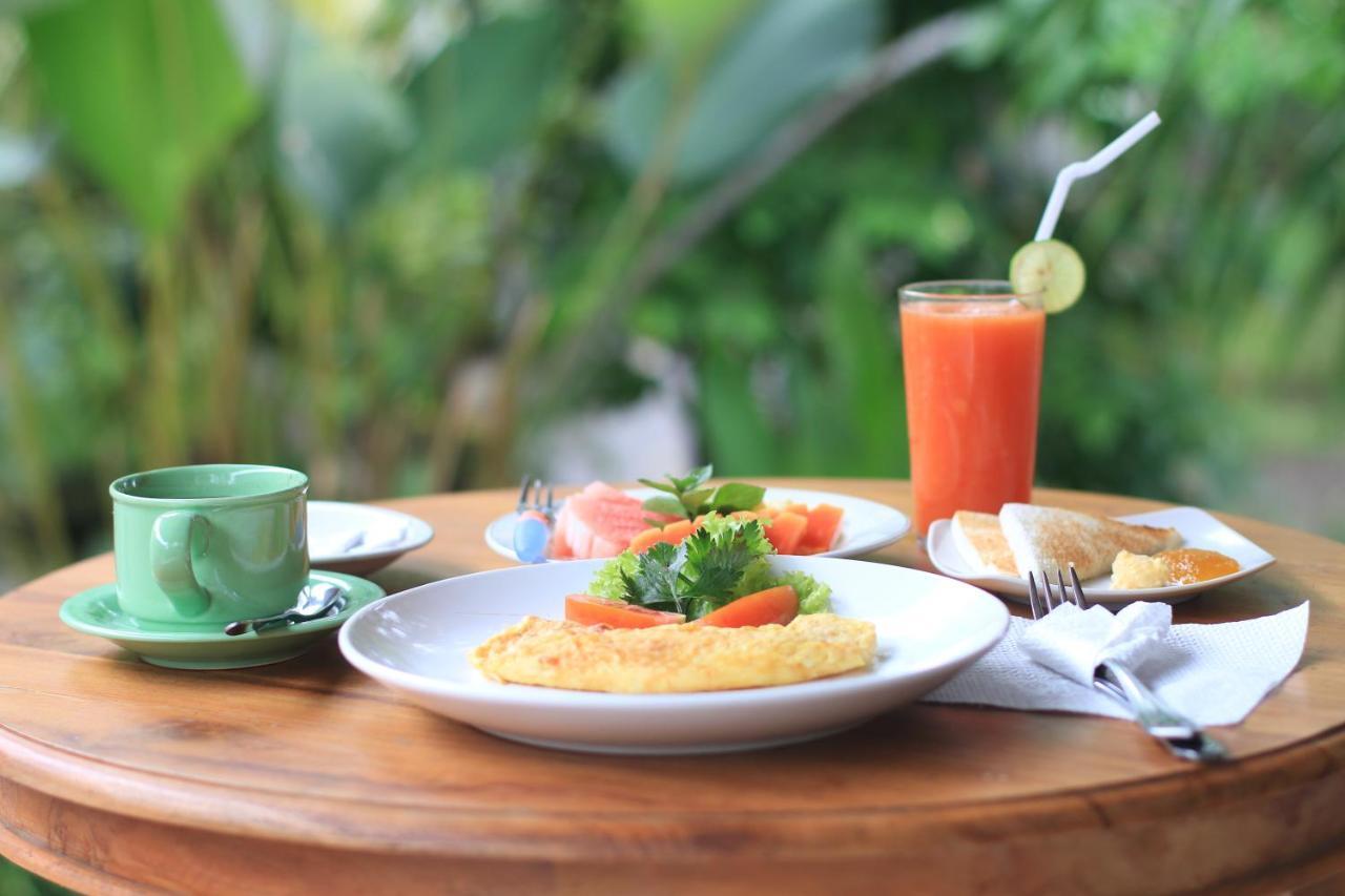 Esty House Hotel Ubud Eksteriør billede